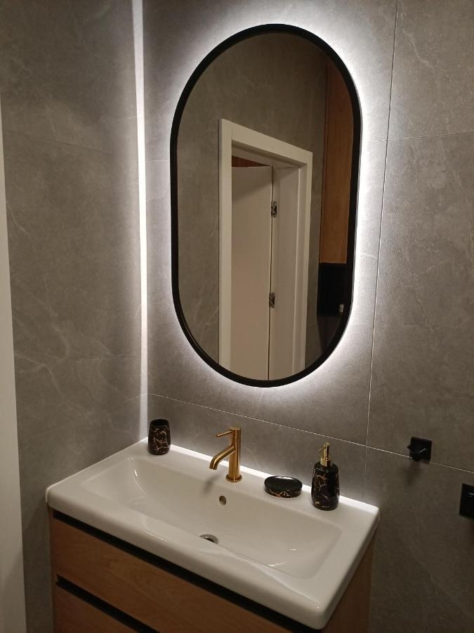 Apartament Maris Gdynia - Śródmieście - Klimatyzacja - Prywatny Parking Zewnętrze zdjęcie